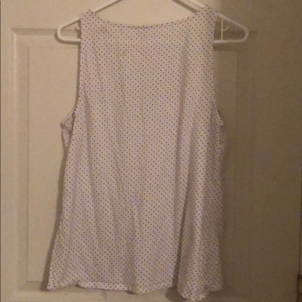 Top - Picture 2 of 3